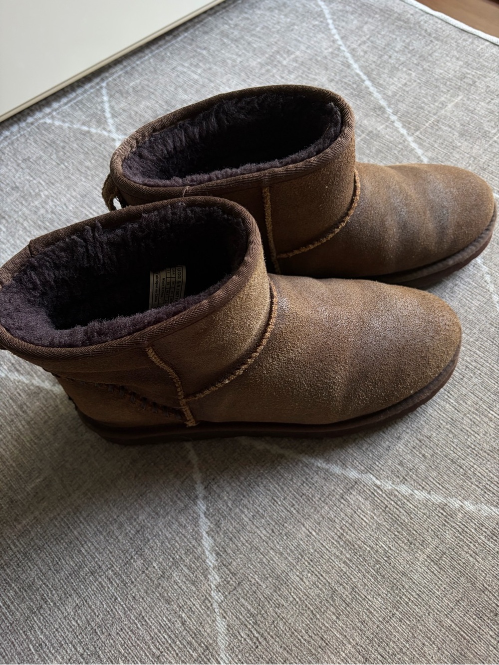 UGG Mens Chocolate Brown Shearling Ankle Boots